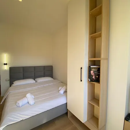 Apartment Cozycomfy